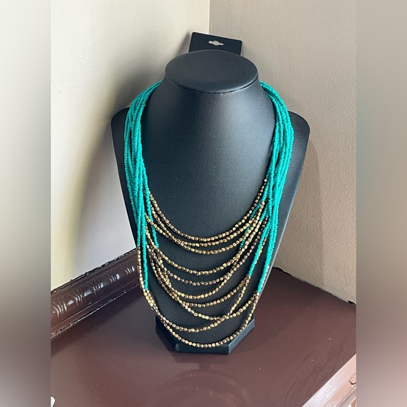 Forever 21 Turquoise and Gold Beaded Necklace - Picture 4 of 5